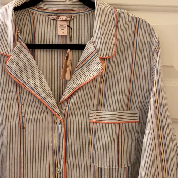 NWT VICTORIA’S SECRET button down night shirt /top - Picture 6 of 7